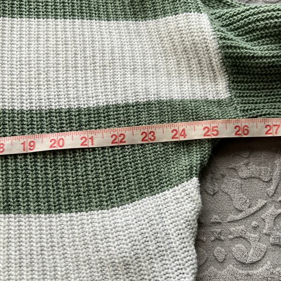 Hollister White Green Stripe Cropped Sweater Large - Picture 6 of 7